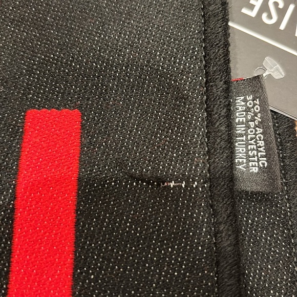 New York RedBull scarf by Ruffneck Scarves (NEW) - Picture 9 of 9